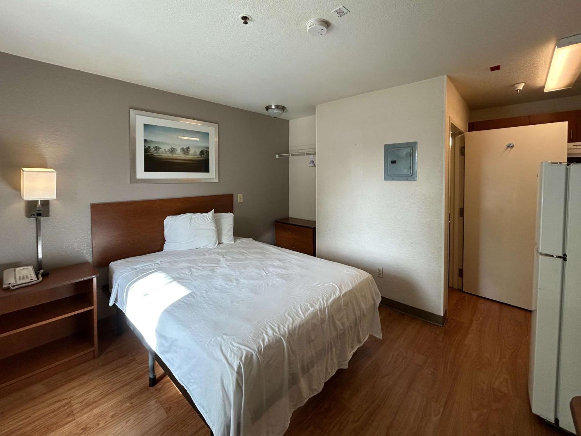 6 Rancho Cordova, Ca Hotel 2*