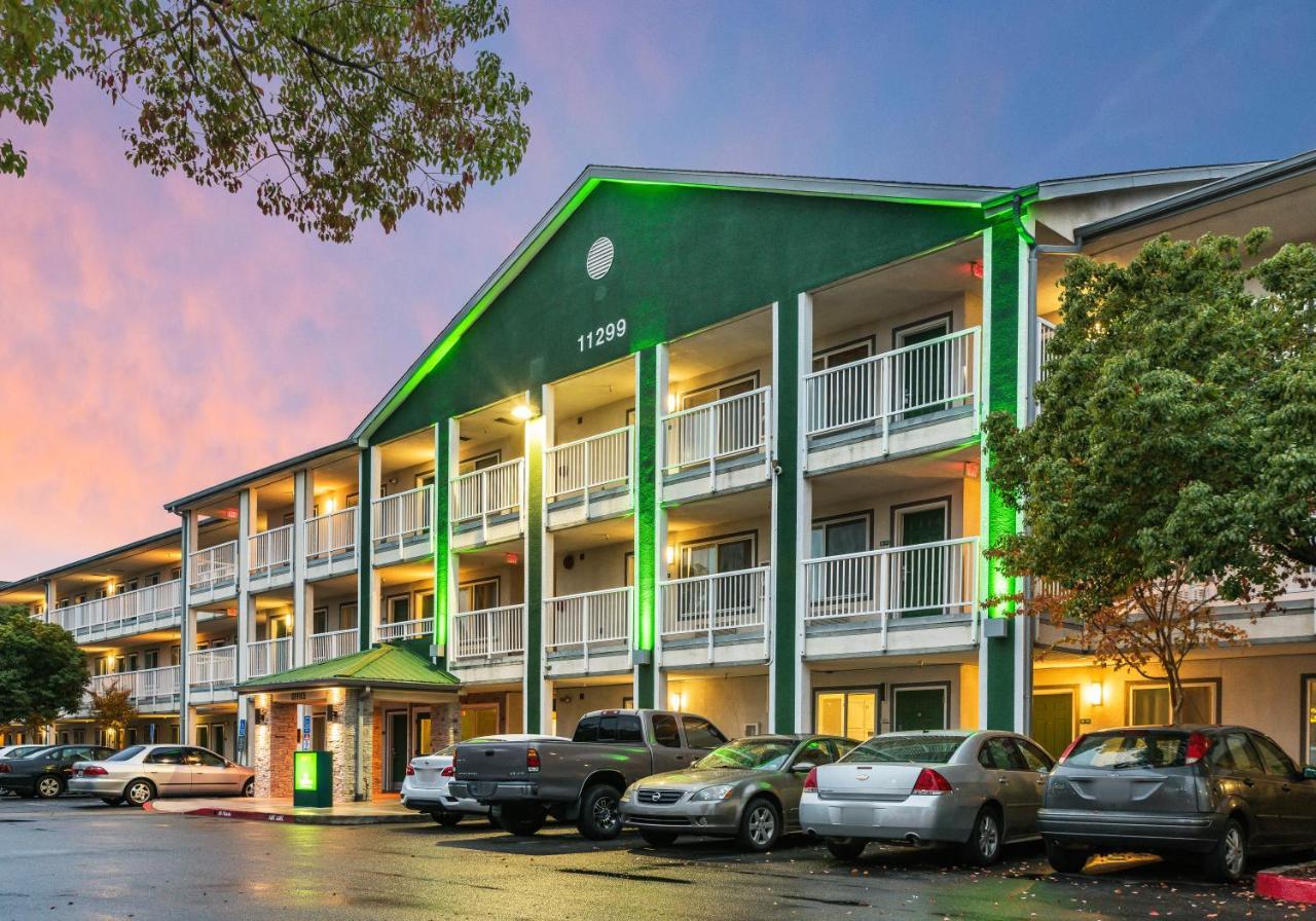 Hometowne By Red Roof Motel Rancho Cordova